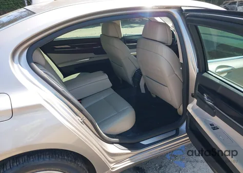 2009 BMW 750Li from USA, damaged, VIN WBAKB83509CY60997